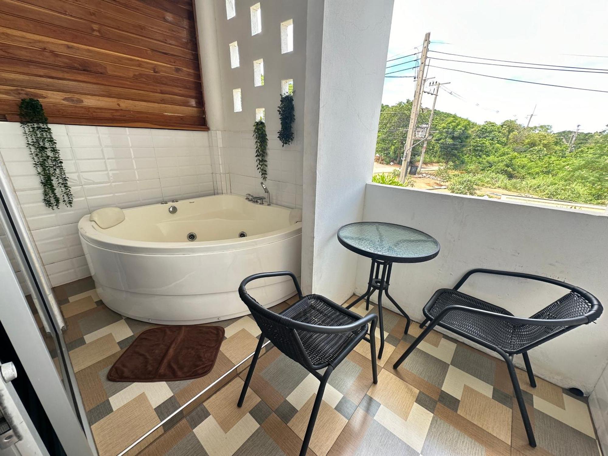 Jingle Bells Resort Ko Lan Dış mekan fotoğraf